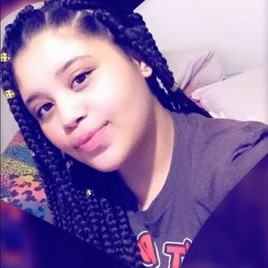 Meet your Posher, Nadia